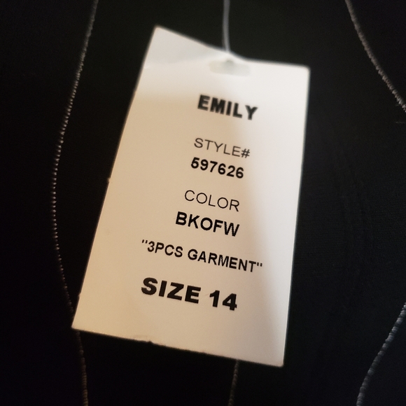 Pinstripes Skirt - Picture 4 of 4